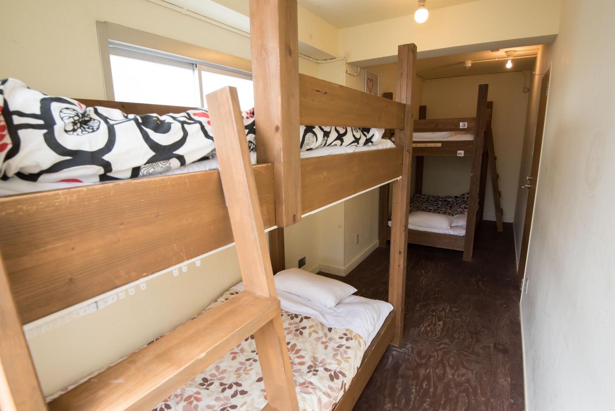Hostel Q Осака Стая снимка