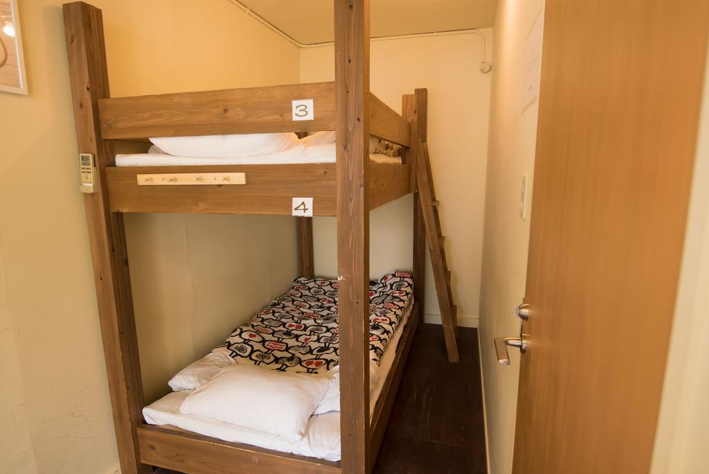 Hostel Q Осака Стая снимка